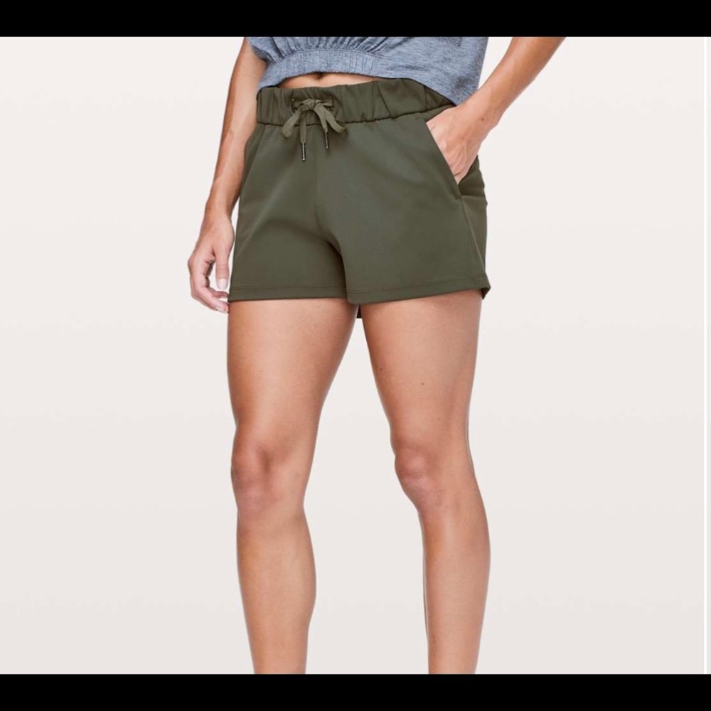 Lululemon On the Fly Shorts NWOT